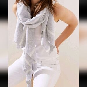 NWOT Loft Grey/White Drapey Striped Travel Wrap Poncho Scarf Women's One Size